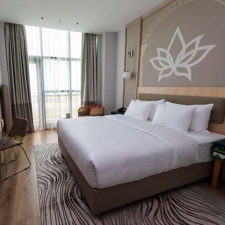 Hilton Garden Inn Samarkand Sogd Exteriör bild