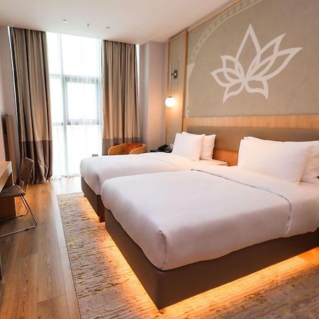 Hilton Garden Inn Samarkand Sogd Exteriör bild